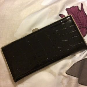 Black Patent Giraffe Detailed Clutch/Wallet